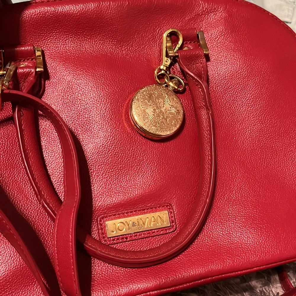 Red bag - Picture 2 of 3